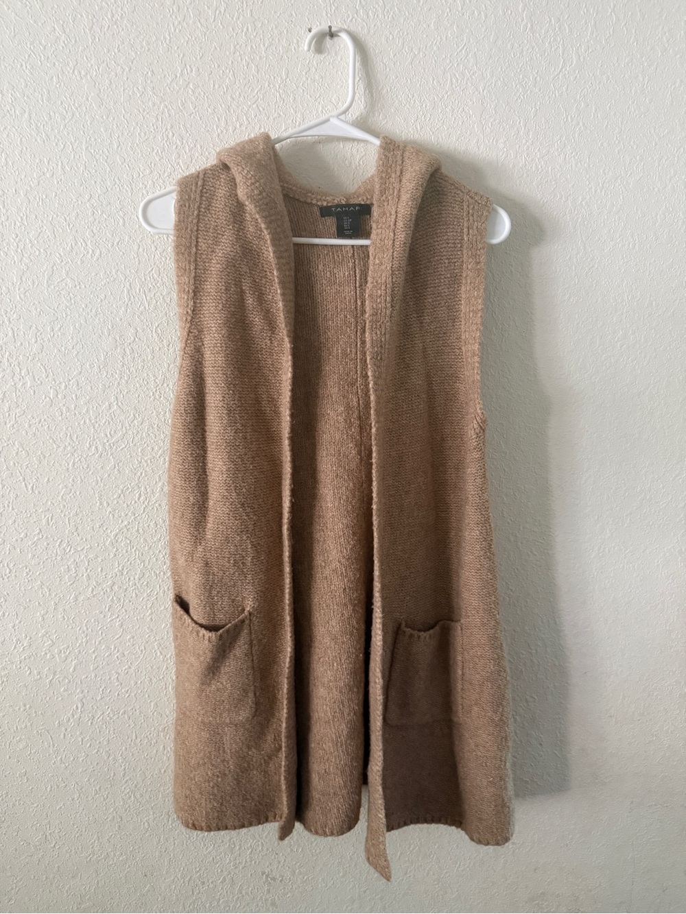 Tahari Hooded Sleeveless Knit Vest wool blend size Small